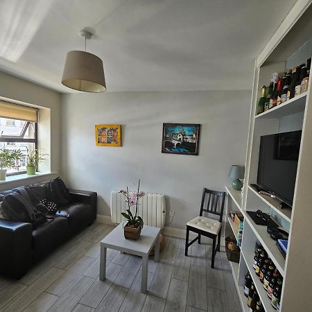 Cosy City Centre Apartment Голуей Екстериор снимка